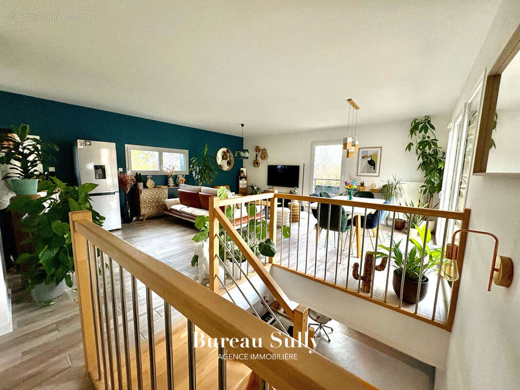 Maison à LA TOUR-DE-SALVAGNY