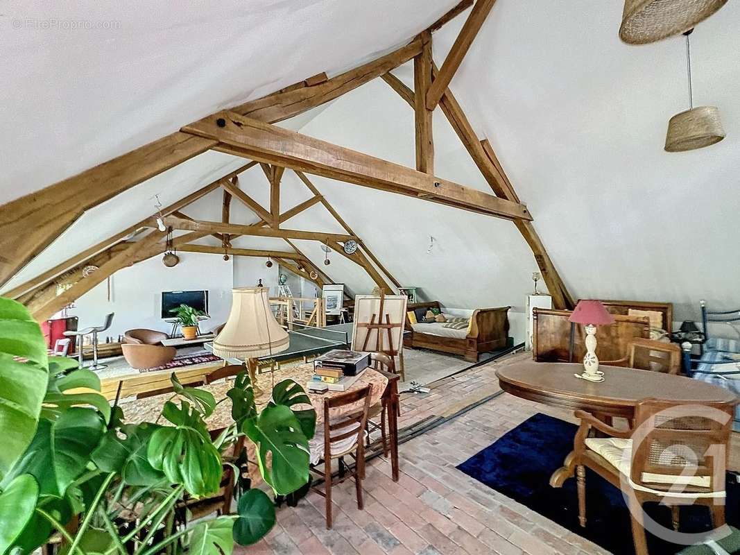 Maison à MALAY-LE-GRAND