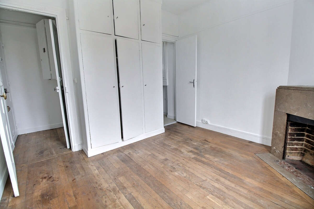Appartement à PARIS-19E