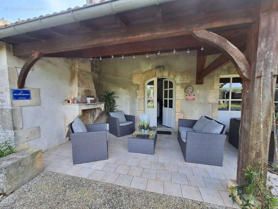 Maison à BURIE