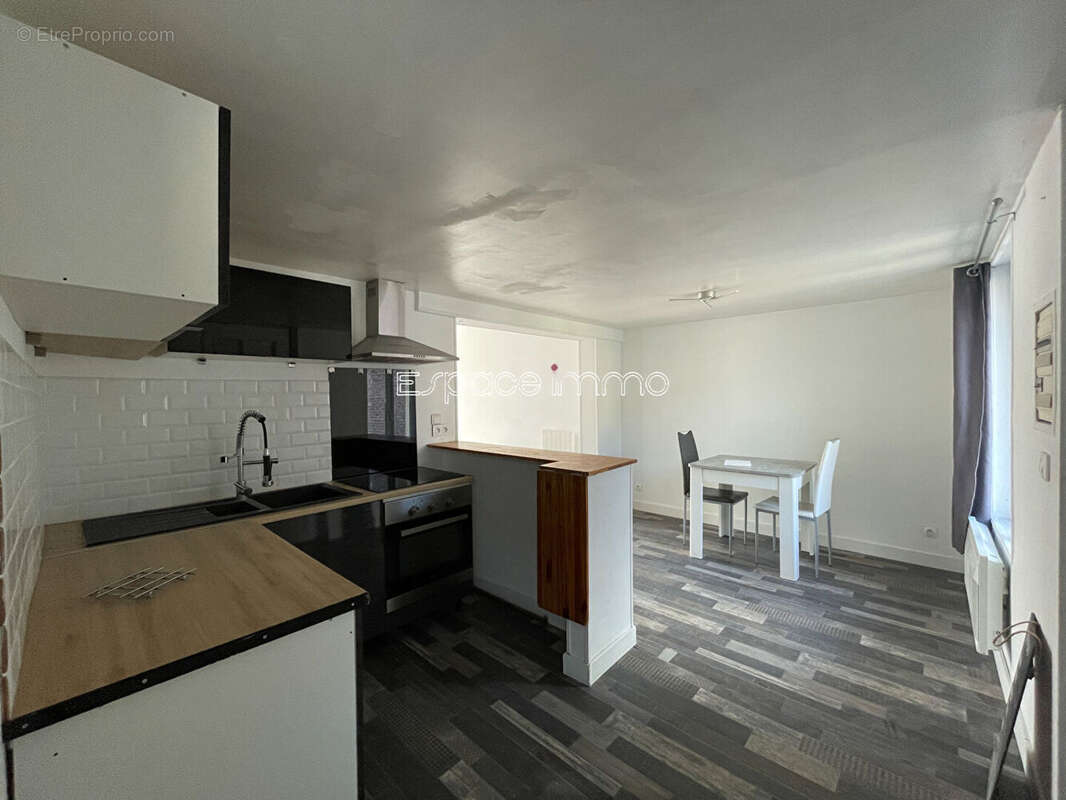 Appartement à DEVILLE-LES-ROUEN