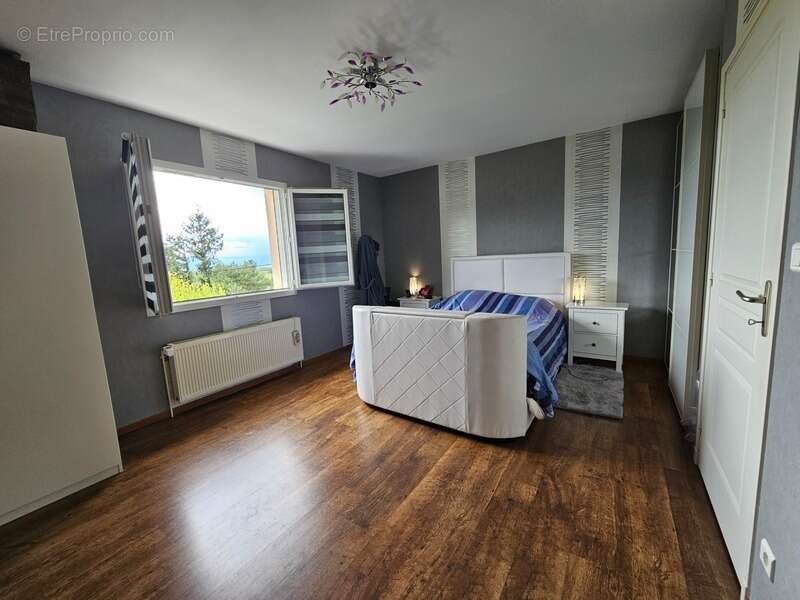 Maison à SAINT-GALMIER