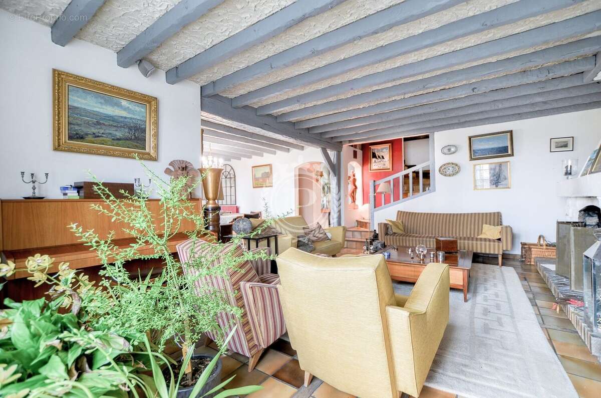 Maison à SAINT-LEU-LA-FORET