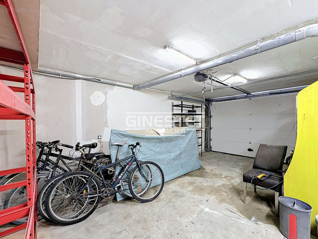 CULOISON, Villa 348m2, 4 chambres, un appartement de 54m2 et piscine intérieure. - photo 21