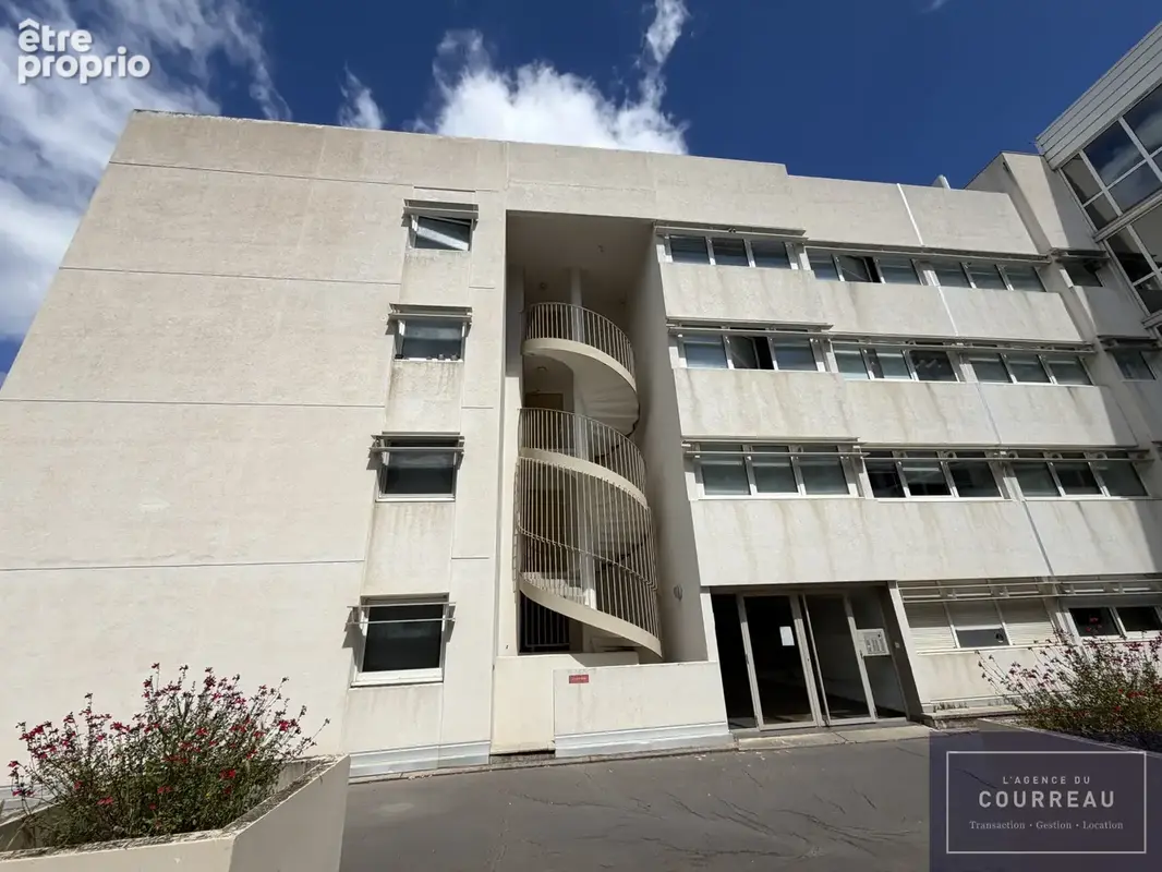 Exclusivité   studio avec parking   dernier étage   idéal investisseur   secteur des arceaux - photo 13