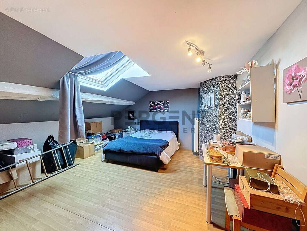 Maison 166 m² à Angecourt  - photo 8