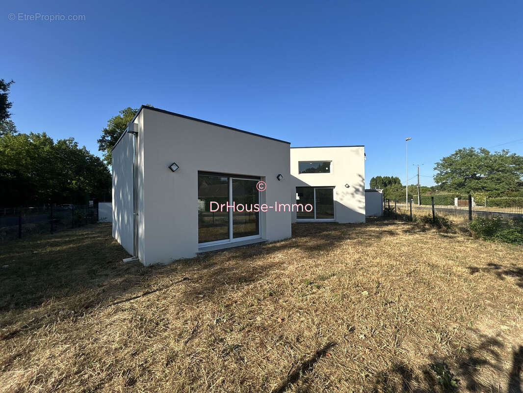 Maison 118 m² à Villemandeur  - photo 5