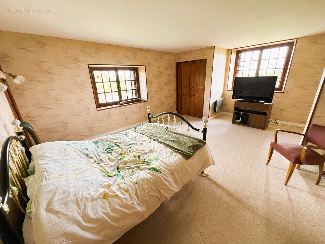 Maison à LAGRAULIERE