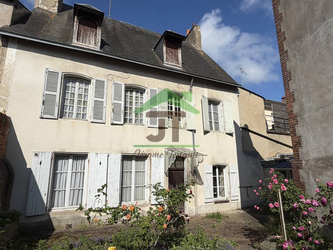 Maison à CHATEAUDUN