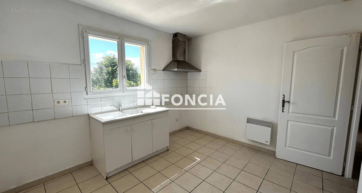 Maison à COLLORGUES