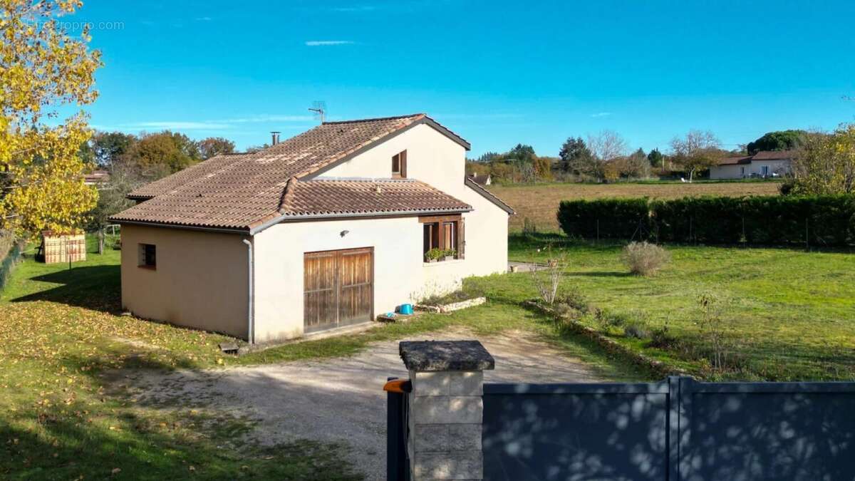 Maison à GOURDON