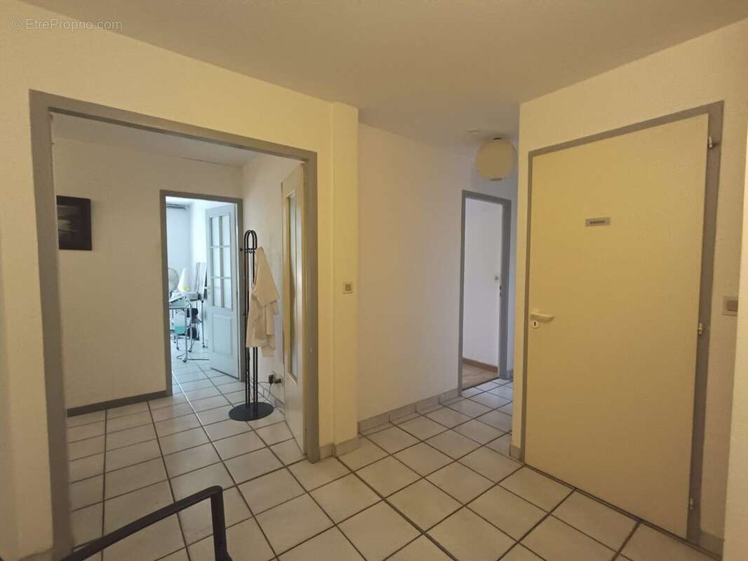 Appartement 73 m² à Annemasse  - photo 7