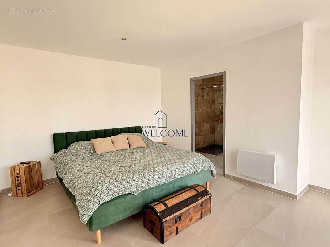 Maison à BAGNOLS-SUR-CEZE