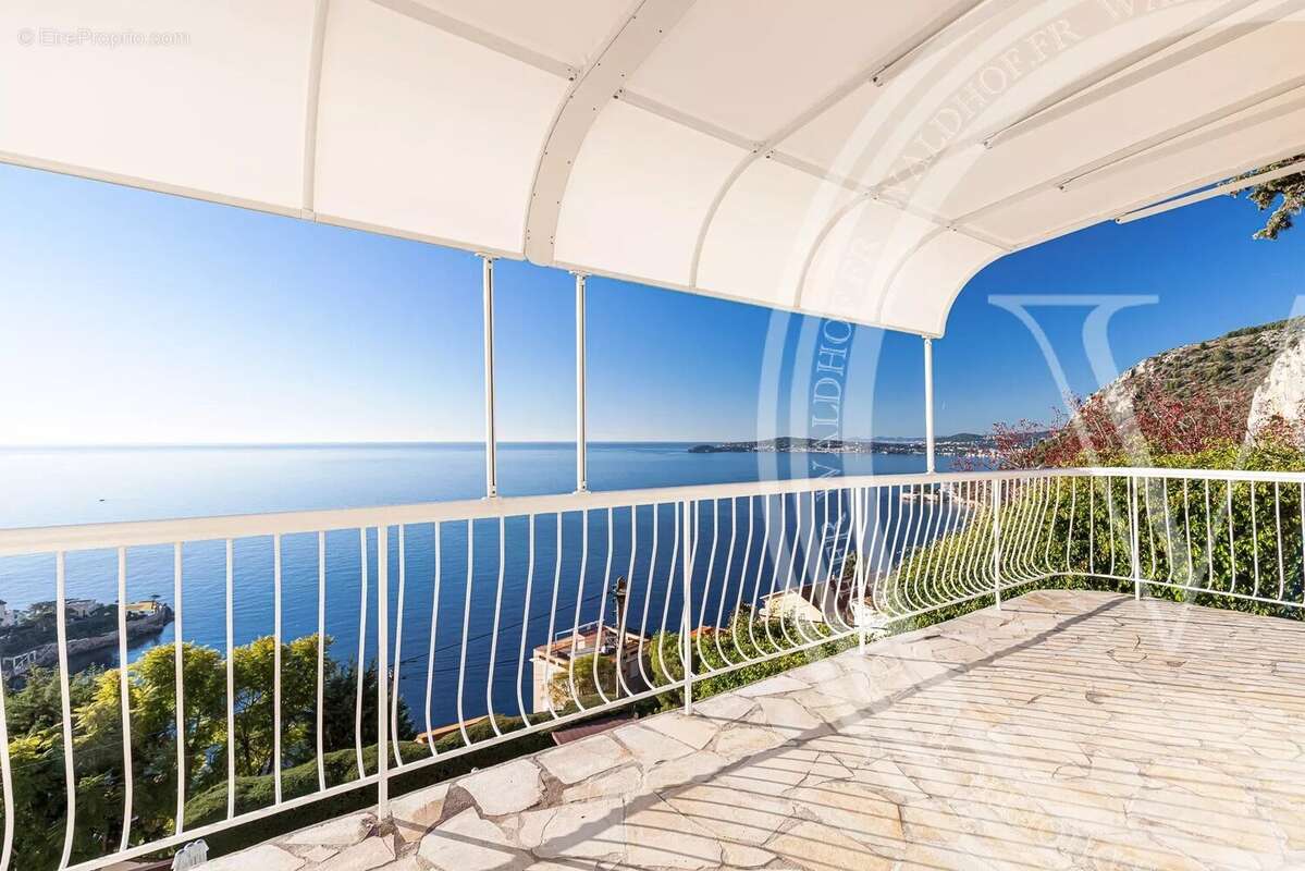 Villa Art Déco entièrement rénovée dans un domaine privé de Cap d'Ail à 5 min de Monaco - photo 3