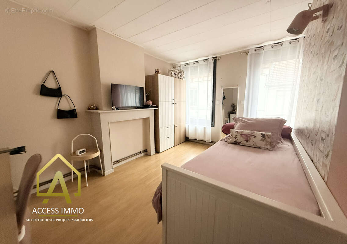 Maison à FRESNES-SUR-ESCAUT