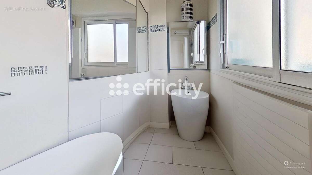 Appartement à PARIS-7E