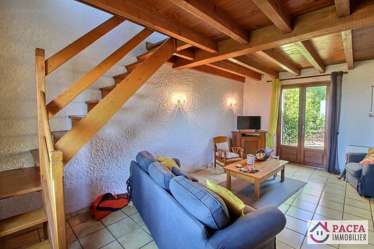 Maison à LACROUZETTE