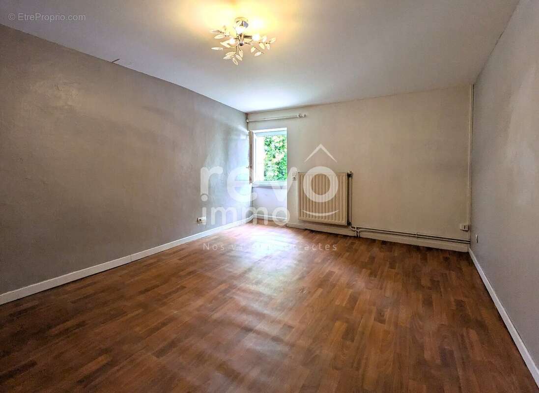 Maison à SAINT-COLOMBAN