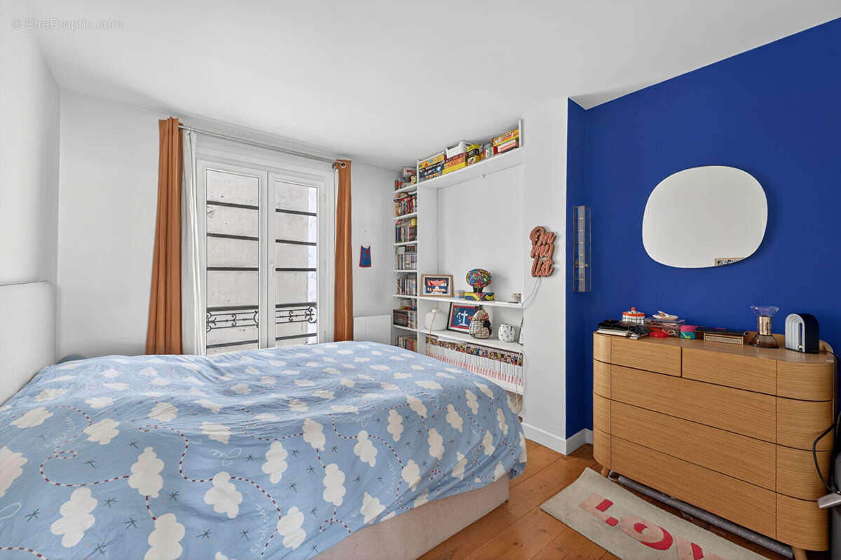 Appartement à PARIS-10E