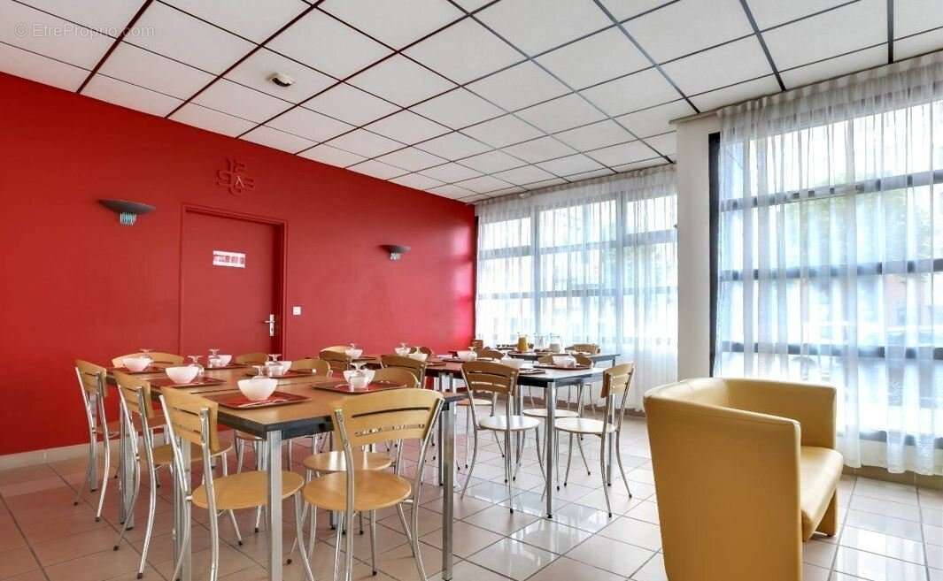 INVESTISSEMENT LOCATIF  ROUEN - Résidence Étudiante Neoresid Saint Sever - 6,14%  de rentabilité. - photo 5