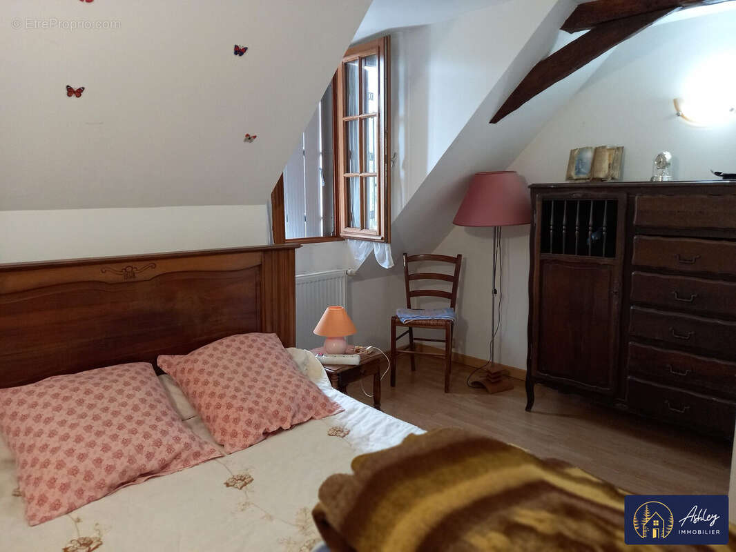 Maison à VILLAC