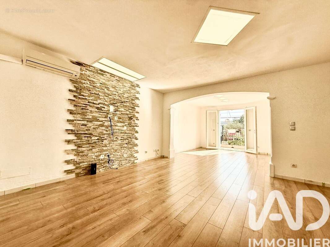 Photo 4 - Maison à LA MOLE
