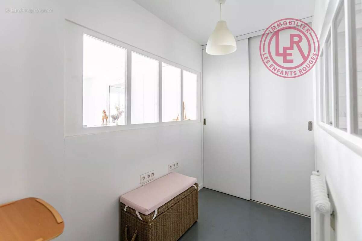 Appartement à PARIS-10E