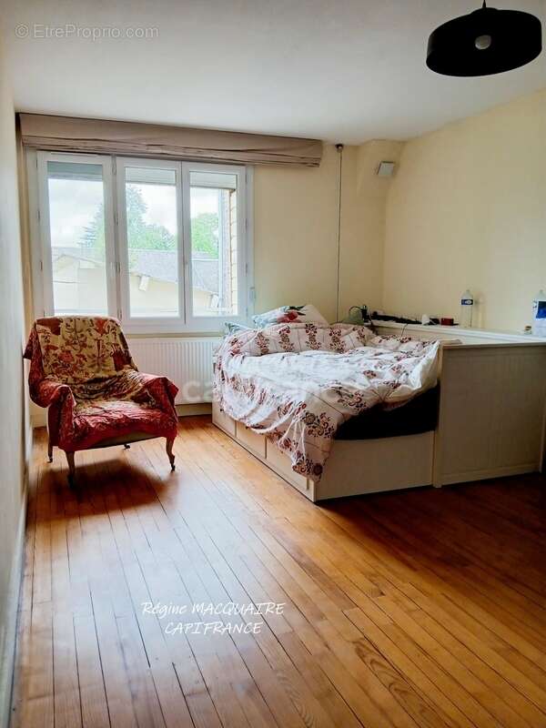 A Vendre -  Maison de bourg rénovée – 190 m² – 5 chambres – équipements modernes : une opportunité rare au centre bourg. MORTAIN - photo 8