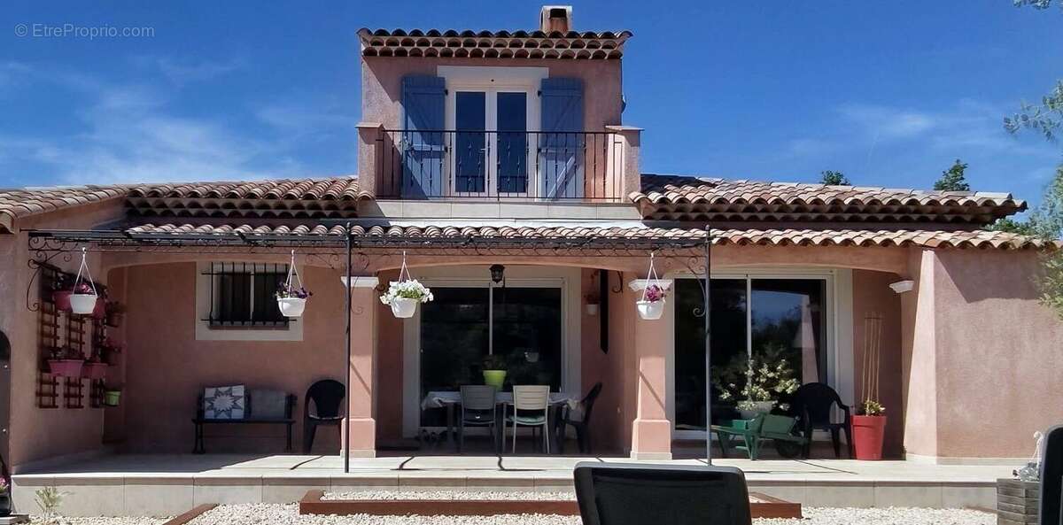 Maison 133 m² à Regusse  - photo 2