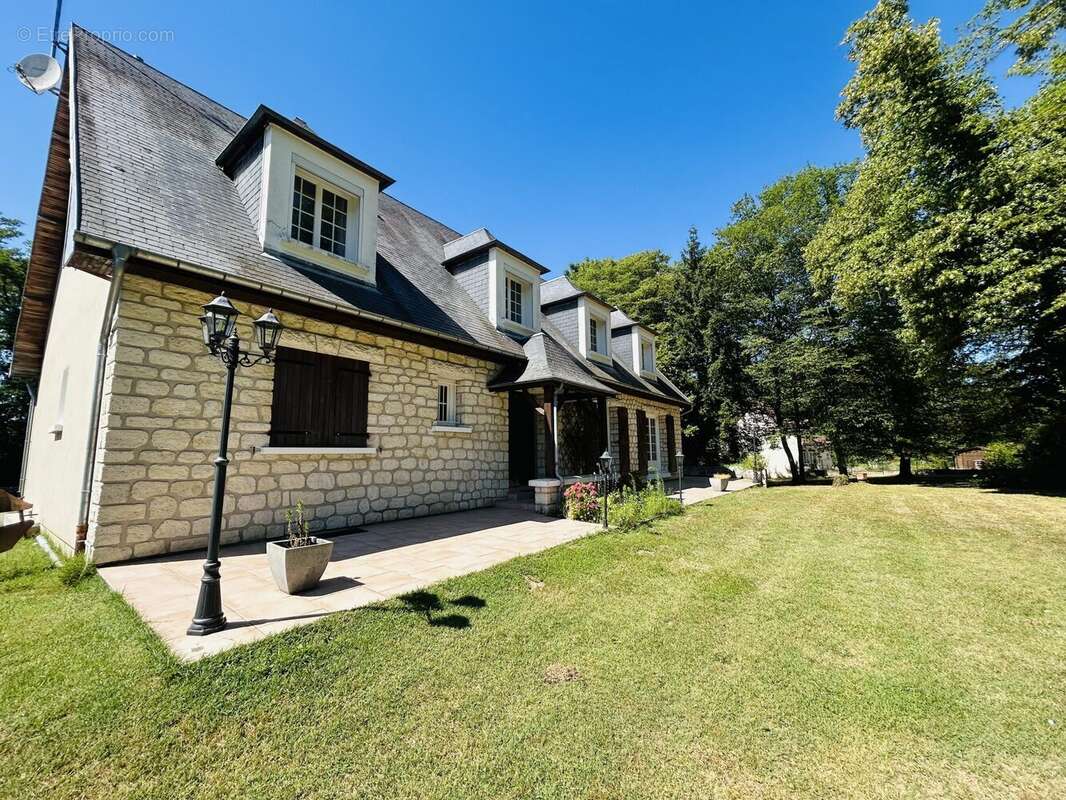 Maison à MONTMACQ