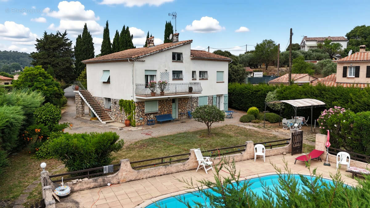 Maison à TRANS-EN-PROVENCE