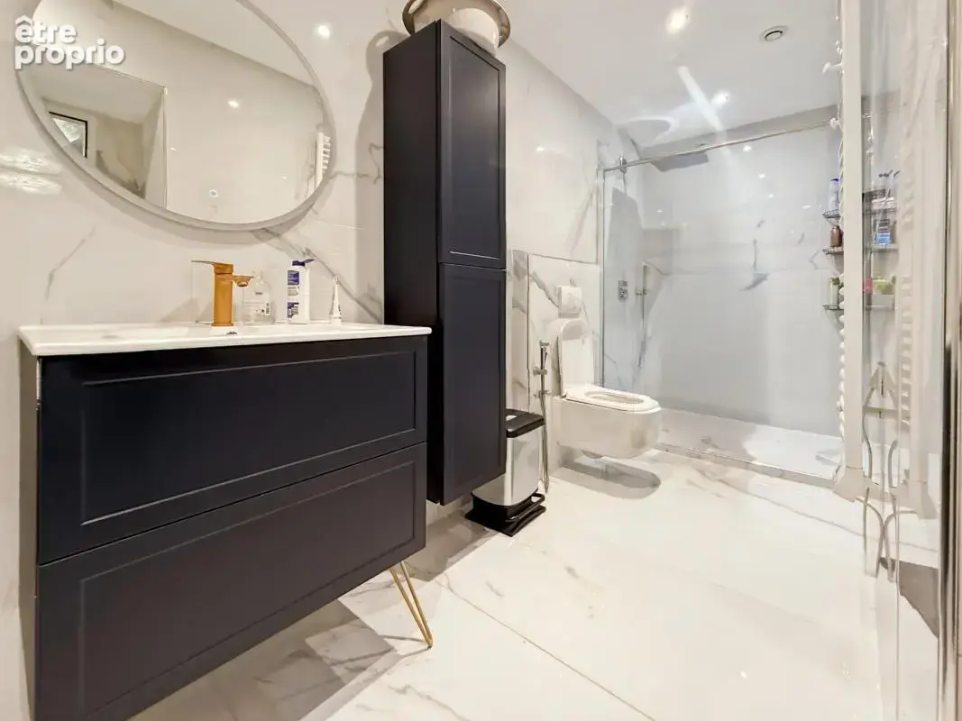 Exceptionnel à montataire (60) – propriété atypique en cœur de ville, 2 logements, espace bien-être & revenus locatifs - photo 9
