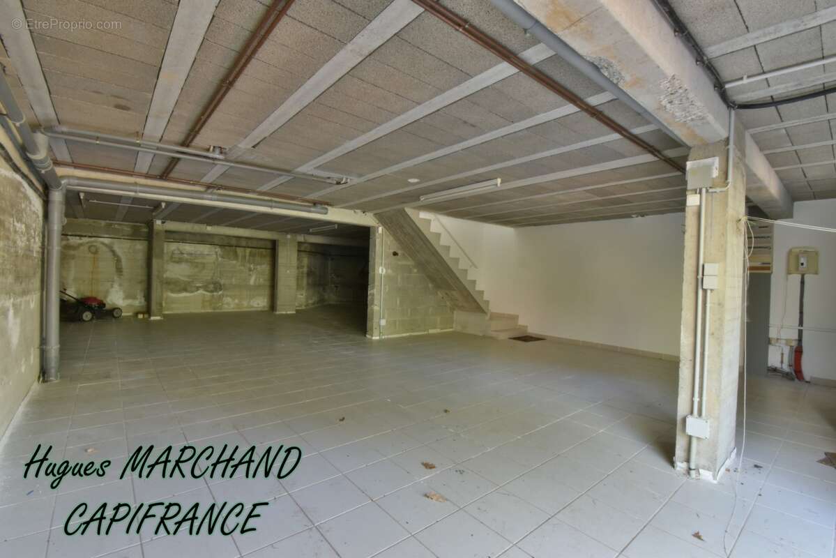 A vendre  MURVIEL LES BEZIERS (34490), Villa traditionnelle sur 1 720 m² de terrain divisible – Un fort potentiel ! - photo 7