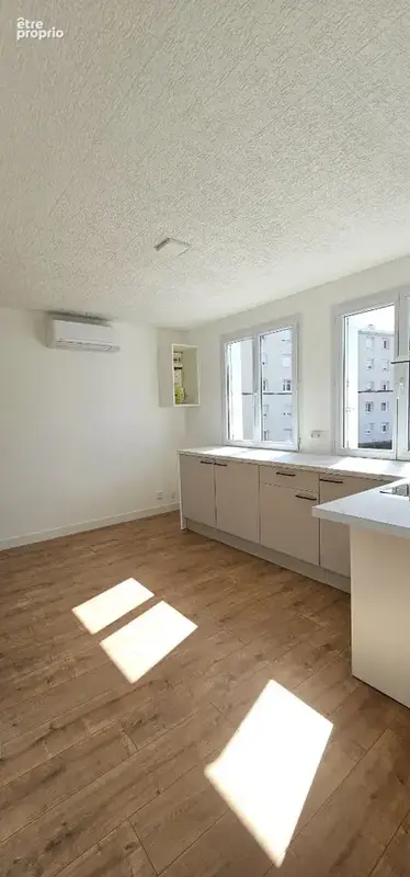 Rezé t3 de 43,10 m² - 2 chambres - climatisation -  rénové en 2026 -  dernier étage - jardin privatif - photo 7