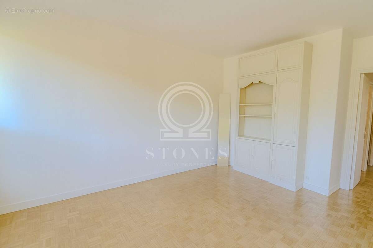 Appartement à BOUGIVAL