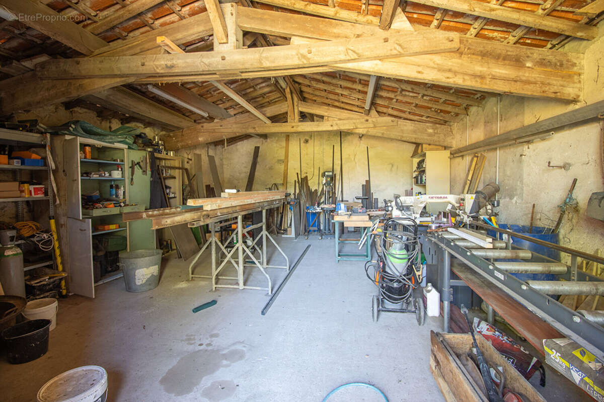 Maison à CHATEAUNEUF