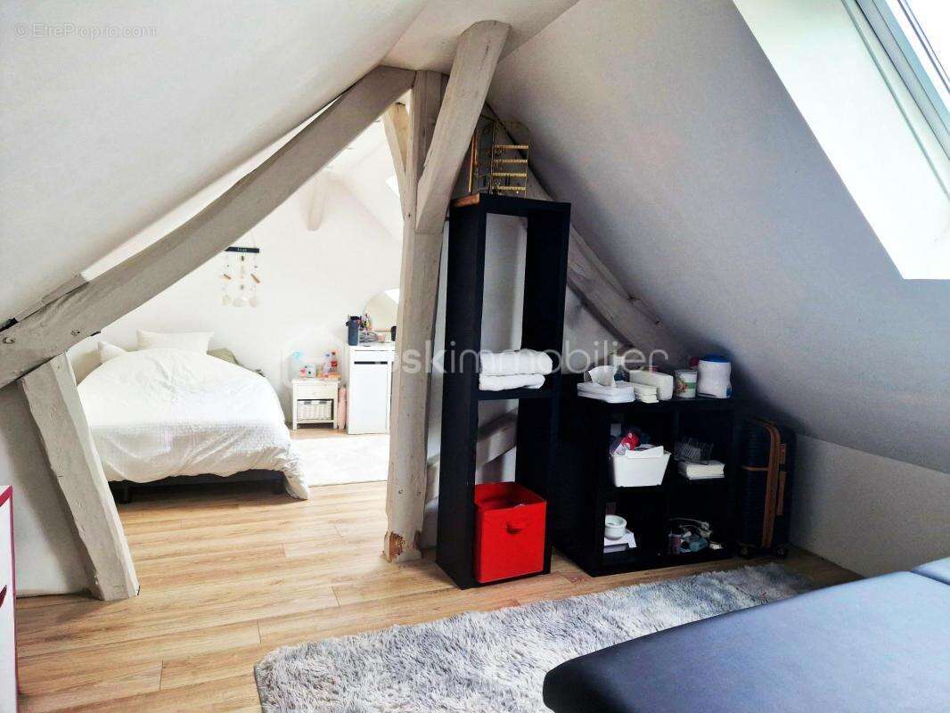 Maison à HOUDAN