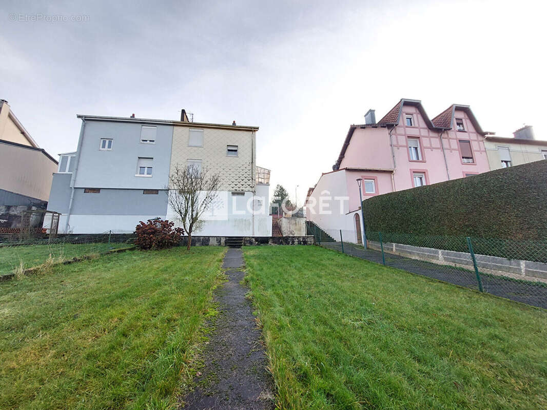 Maison à AUDUN-LE-TICHE