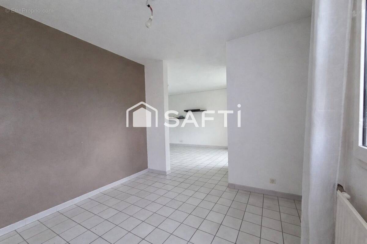 Photo 1 - Appartement à MONTELIMAR