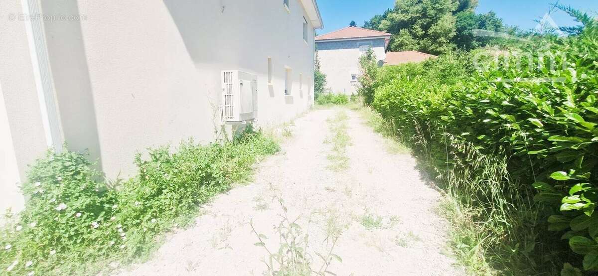 Bel appartement récent de qualité 132m2 + terrain+ terrasse - photo 13