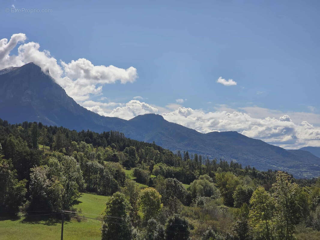 Beau terrain  constructible avec une vue montagne et lac dans un cadre nature - photo 2