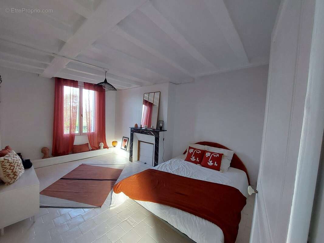 Maison à SAINTE-CATHERINE-DE-FIERBOIS