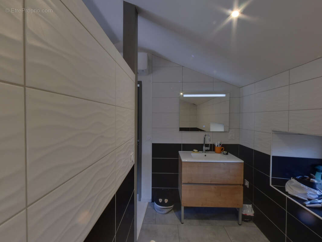 Maison à ALBON-D'ARDECHE