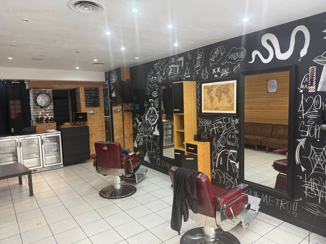 Commerce à CORBEIL-ESSONNES