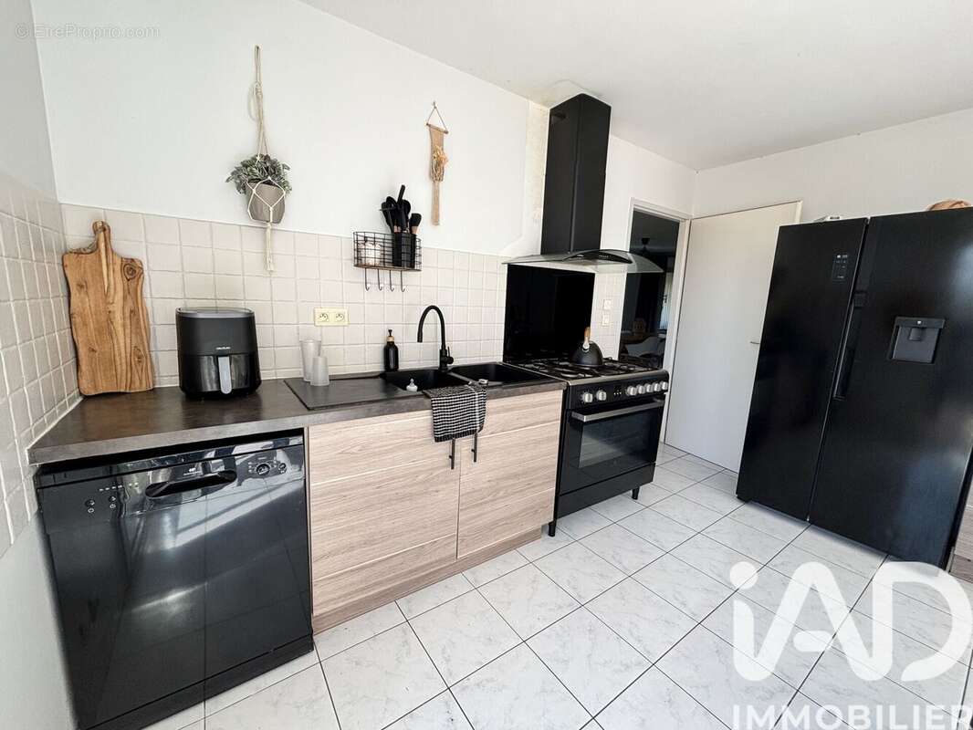 Maison 164 m² à Thiviers  - photo 3
