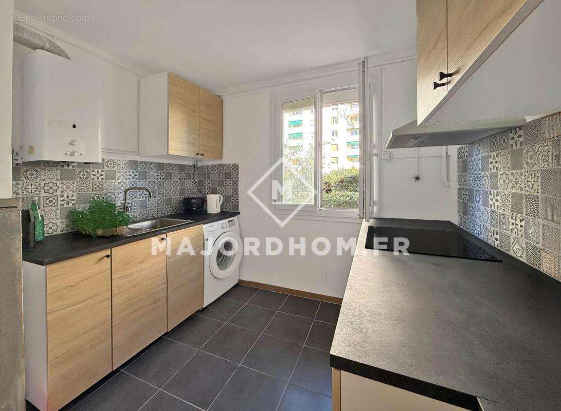Appartement à MARSEILLE-9E