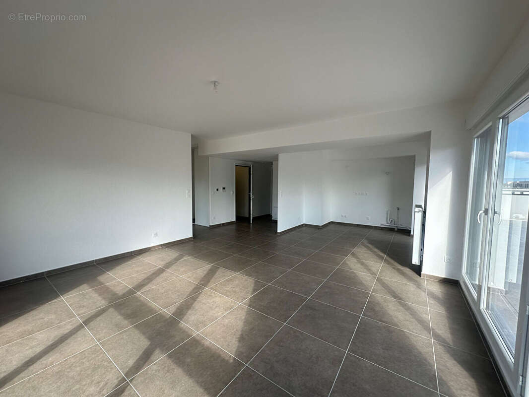 Ambilly - Quartier Croix d'Ambilly  - Appartement T4 avec une magnifique terrasse - photo 11