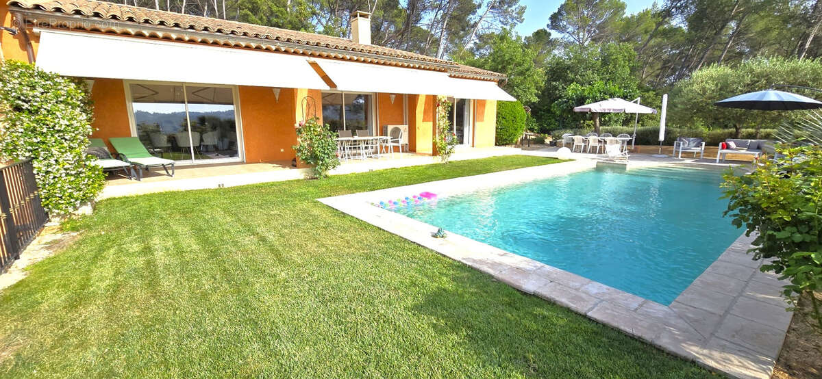 Maison à DRAGUIGNAN