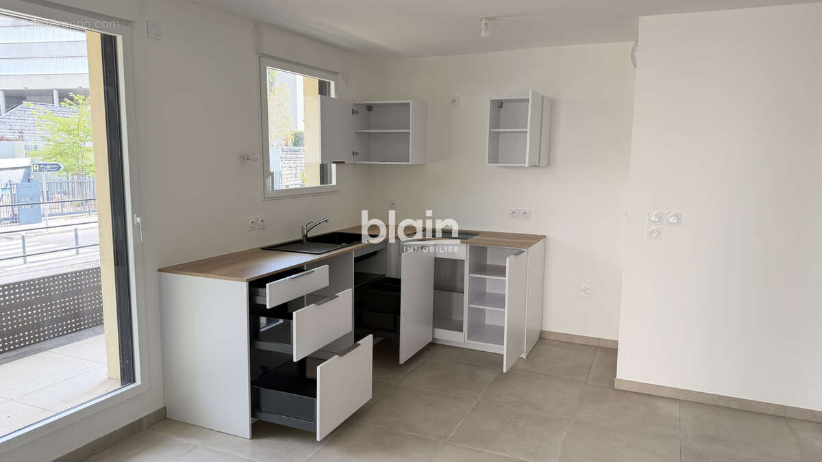 A vendre T3 de 65 m2 avec 31 m2 de balcon   Centre de Voiron - photo 17