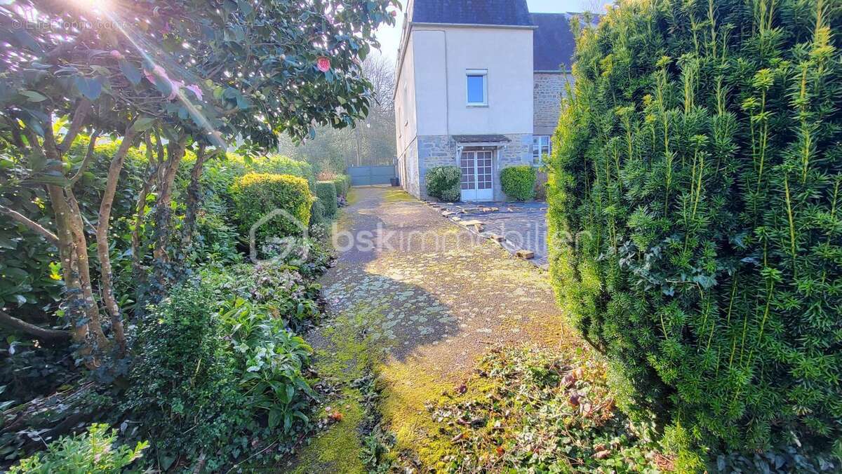 Maison à SAINT-SEVER-CALVADOS